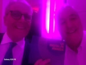 L-R: Digital PR Award judges Neville Hobson and Andy Green